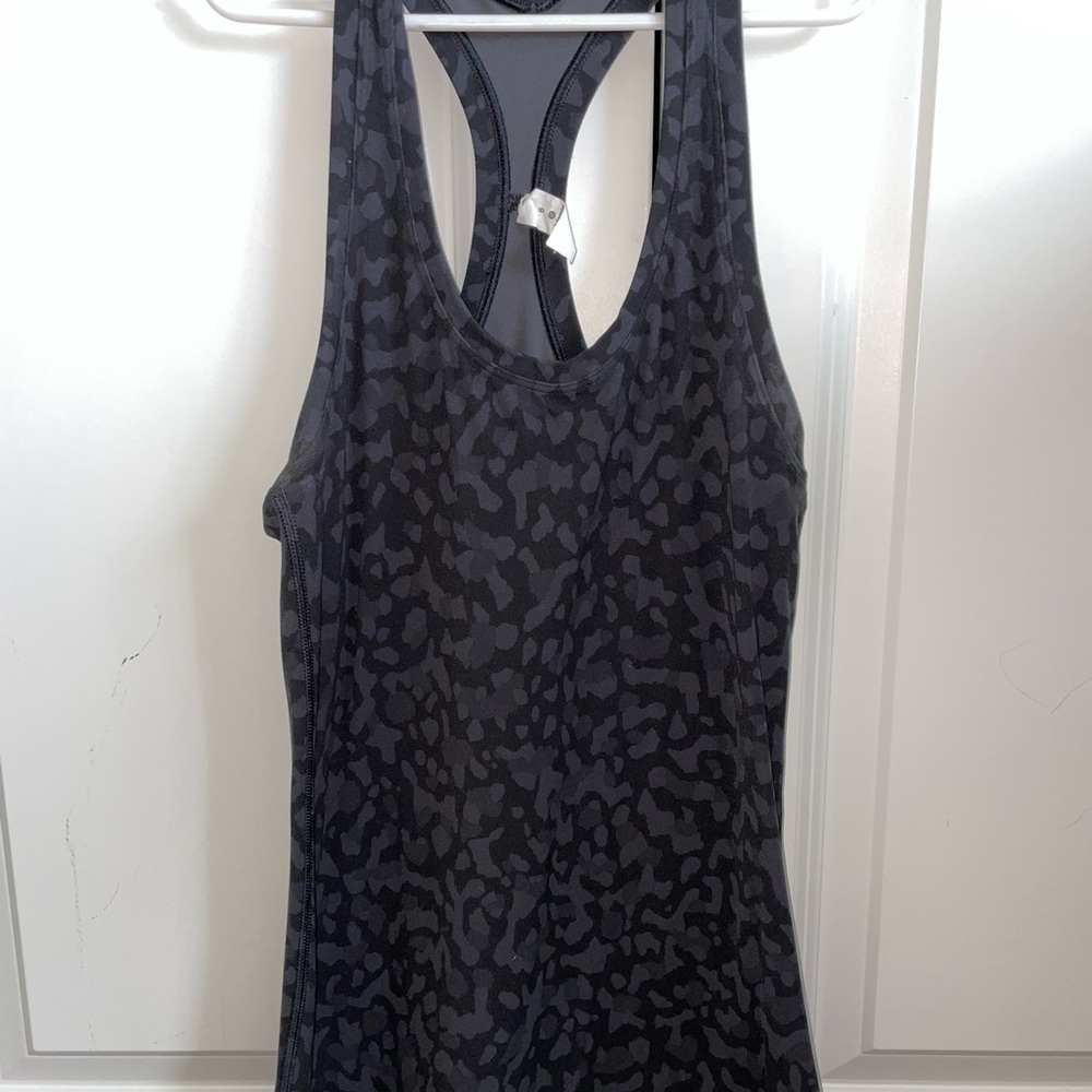 Lululemon Cool Racerback Coal Formation Size 6